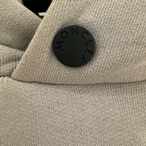 Moncler
2021 Graphic Print Hoodie - Picture 7 of 12